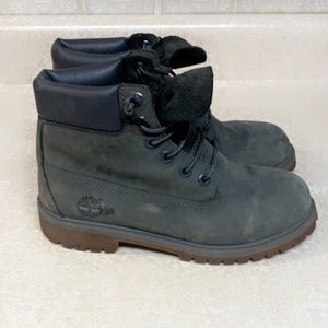 Timberland boots. Great shape, size 5.